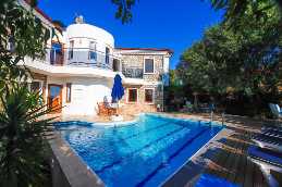 4 schlafzimmer villa mit pool in sogut - marmaris in 1000 qm land