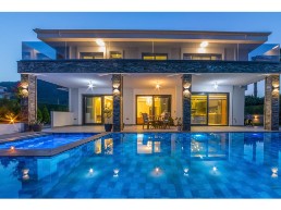 4 bedroom furnished  luxury villa for rent daily basis