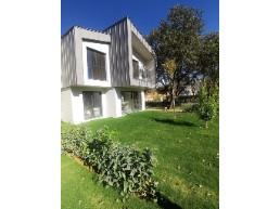 doğanın ve denizin muhteşem uyumu içinde 3+1 satılık villa 