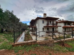 spacious 2+1 apartment for sale in a picturesque location in akyaka