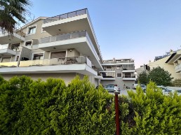 luxuriöse 1+1 wohnung zur miete mit pool und parkplatz in marmaris armutalan